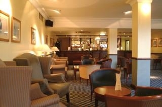 Imagen del bar/restaurante del Hotel Gateshead. Foto 2