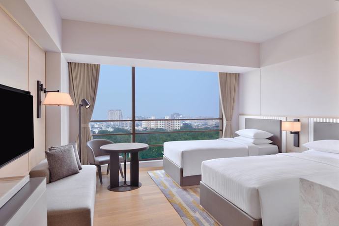 Imagen de la habitación del Hotel Gateway Ahmedabad Sindhu Bhavan. Foto 6