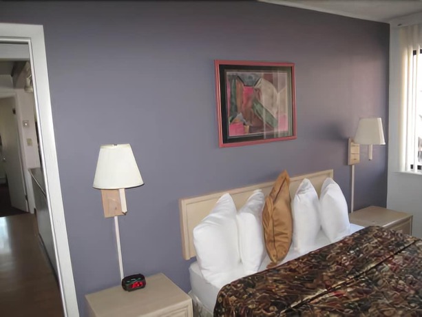 Imagen de la habitación del Hotel Gateway Inn And Suites. Foto 2