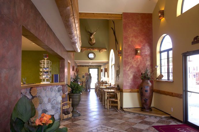 Imagen de los interiores del Hotel Gateway Inn And Suites. Foto 15