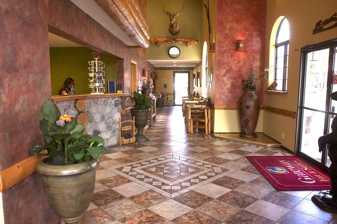 Imagen de los interiores del Hotel Gateway Inn And Suites. Foto 17