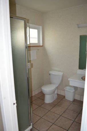 Imagen de la habitación del Hotel Gateway Inn Fairfield. Foto 6