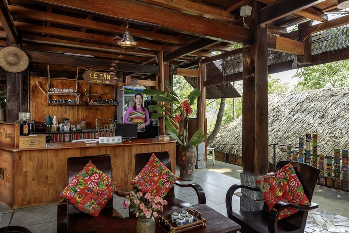 Imagen de los interiores del Hotel Gateway Inn Puluong. Foto 16