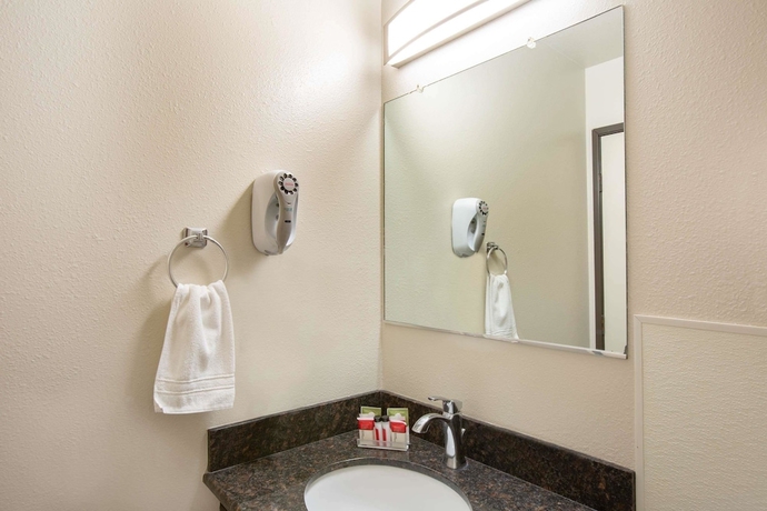 Imagen de la habitación del Hotel Gateway Inn and Suites, Springfield. Foto 12