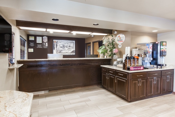 Imagen de los interiores del Hotel Gateway Inn and Suites, Springfield. Foto 17