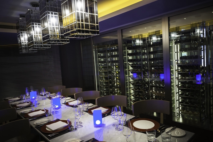 Imagen del bar/restaurante del Hotel Gateway, Marco Polo. Foto 4