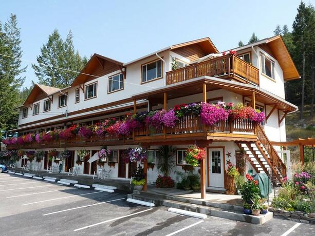 Imagen general del Hotel Gateway Motel, Radium Hot Springs. Foto 2