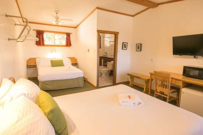Imagen general del Hotel Gateway Motel, Radium Hot Springs. Foto 9