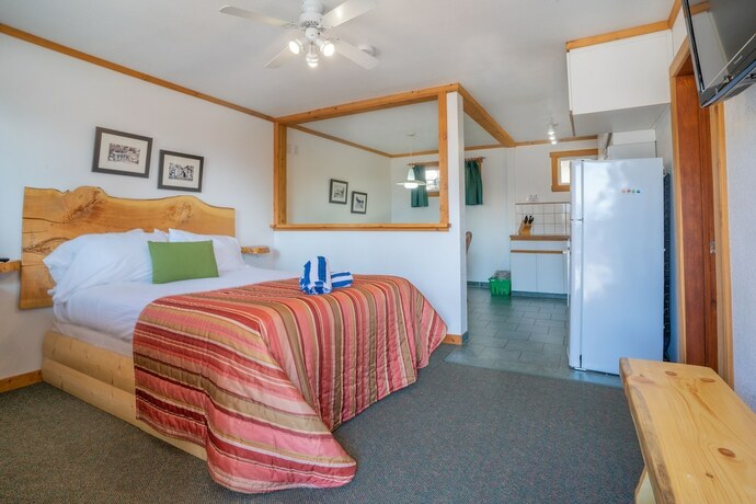 Imagen general del Hotel Gateway Motel, Radium Hot Springs. Foto 13