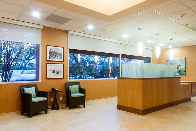 Imagen de los interiores del Hotel Gateway Santa Monica. Foto 12