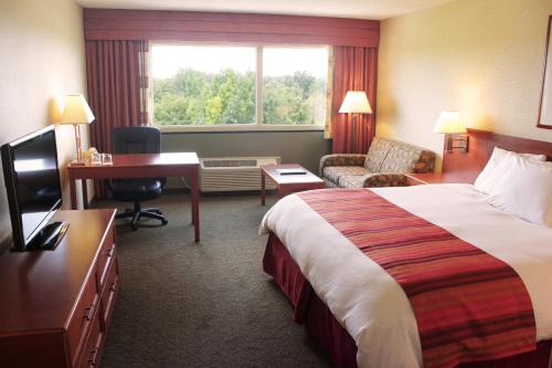 Imagen de la habitación del Hotel Gateway and Conference Center. Foto 7