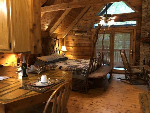 Imagen de la habitación del Hotel Gatlinburg Adventure Cabins. Foto 16