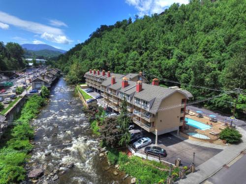 Imagen general del Hotel Gatlinburg River Inn, Greystone Heights. Foto 1