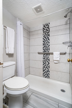 Imagen de la habitación del Hotel Gator Town Inn. Foto 12