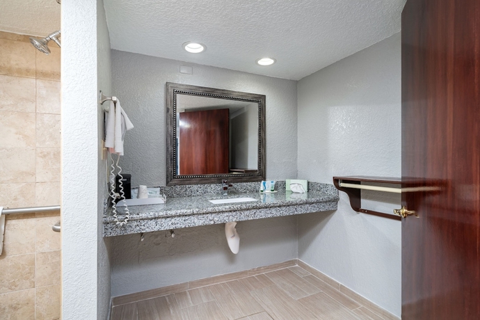 Imagen de la habitación del Hotel Gator Town Inn. Foto 13