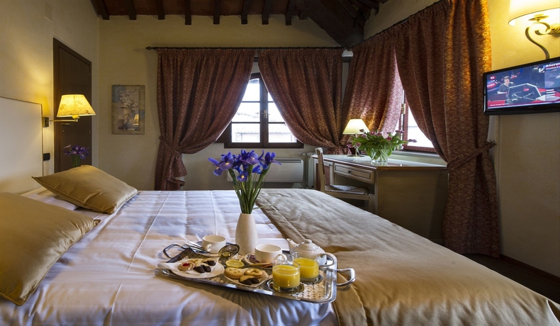 Imagen de la habitación del Hotel Gattapone. Foto 5