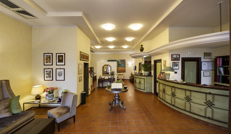 Imagen de los interiores del Hotel Gattapone. Foto 9