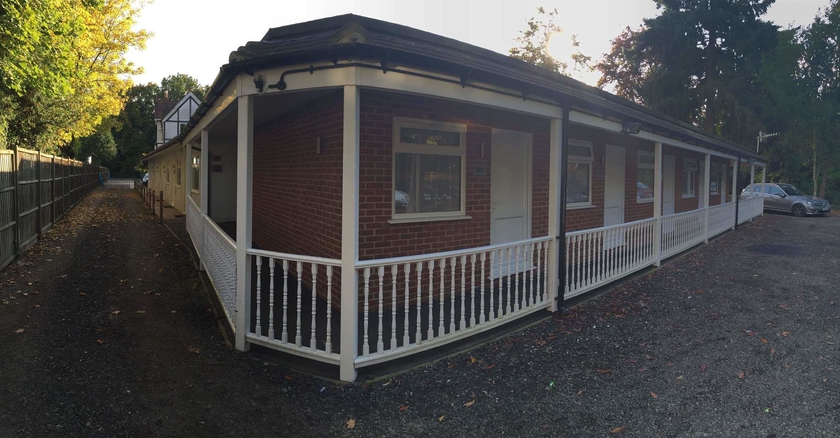 Imagen de los exteriores del Hotel Gatwick Belmont. Foto 16