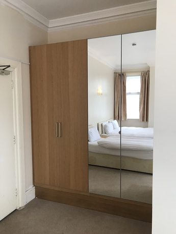 Imagen de la habitación del Hotel Gatwick Inn. Foto 12