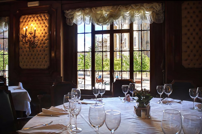 Imagen de los interiores del Hotel Gaudí, Astorga. Foto 19
