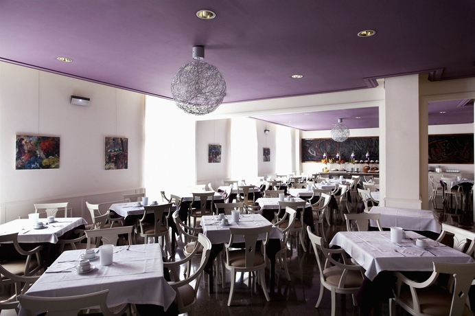 Imagen de los interiores del Hotel Gaud&iacute;, Las Ramblas. Foto 13