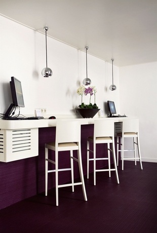 Imagen de los interiores del Hotel Gaud&iacute;, Las Ramblas. Foto 14