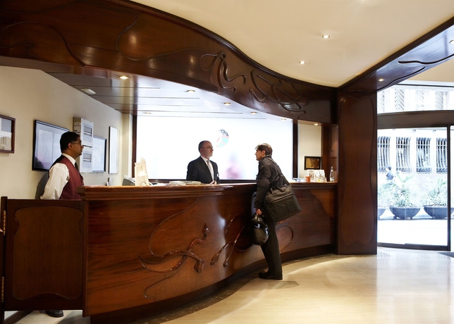 Imagen de los interiores del Hotel Gaud&iacute;, Las Ramblas. Foto 16