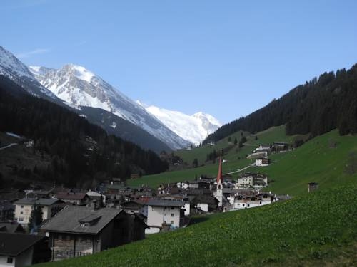 Imagen general del Hotel G&auml;stehaus Alpenland. Foto 5