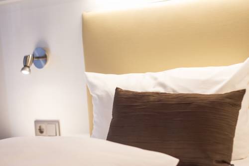 Imagen de la habitación del Hotel G&auml;stehaus Am Sonnenhof. Foto 3