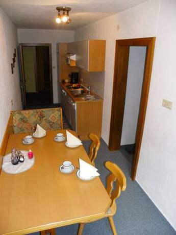 Imagen de la habitación del Hotel G&auml;stehaus Berghof Sch&ouml;pf. Foto 10