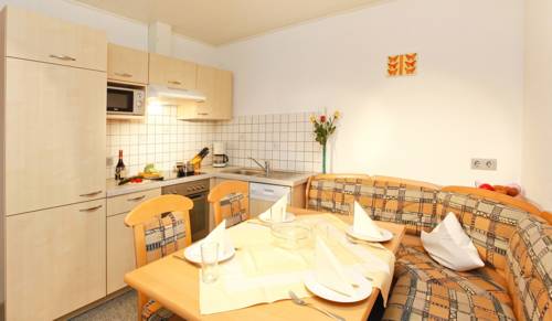 Imagen de la habitación del Hotel G&auml;stehaus Berghof Sch&ouml;pf. Foto 11