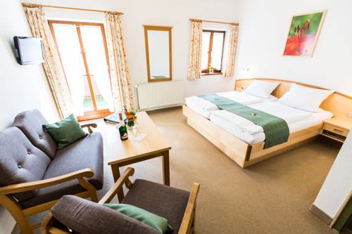 Imagen de la habitación del Hotel Gästehaus Enzianhof Garni. Foto 9