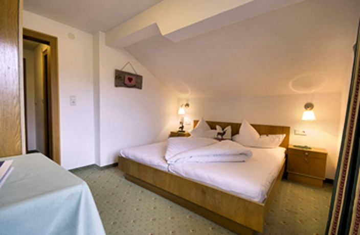 Imagen de la habitación del Hotel G&auml;stehaus Hackl. Foto 11
