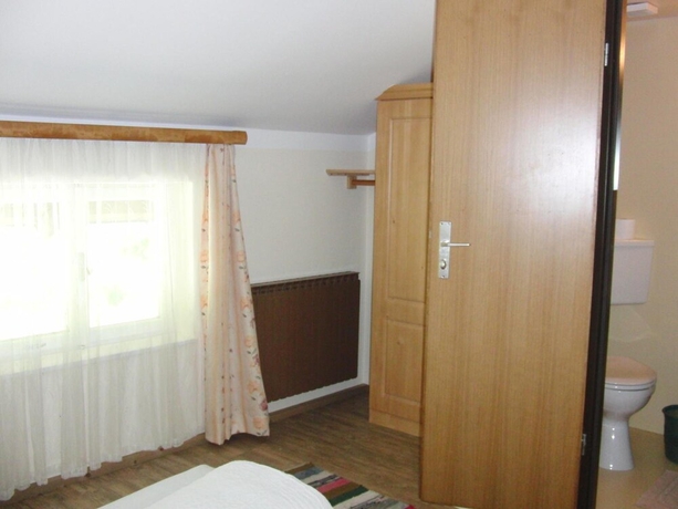 Imagen de la habitación del Hotel Gästehaus Loithaler. Foto 10