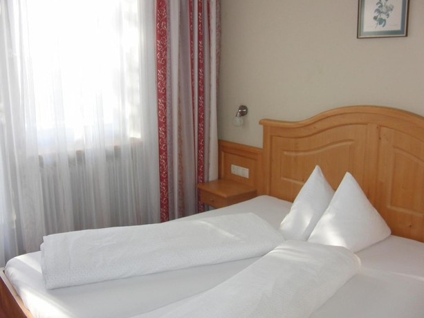 Imagen de la habitación del Hotel Gästehaus Loithaler. Foto 11