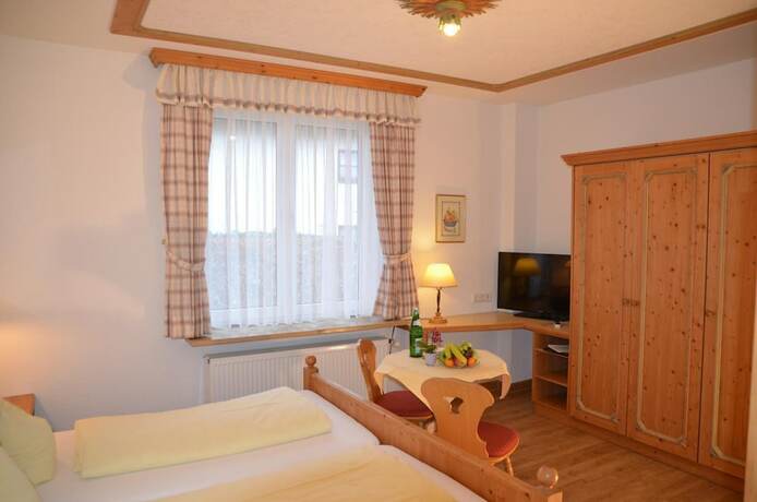 Imagen general del Hotel G&auml;stehaus Maria, Garmisch - Partenkirchen. Foto 4