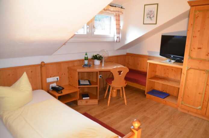 Imagen general del Hotel G&auml;stehaus Maria, Garmisch - Partenkirchen. Foto 5