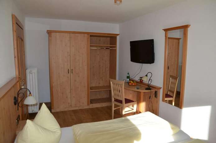 Imagen general del Hotel G&auml;stehaus Maria, Garmisch - Partenkirchen. Foto 6