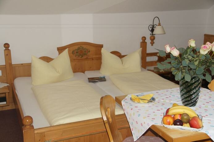 Imagen general del Hotel G&auml;stehaus Maria, Garmisch - Partenkirchen. Foto 9