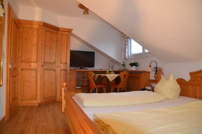 Imagen general del Hotel G&auml;stehaus Maria, Garmisch - Partenkirchen. Foto 12
