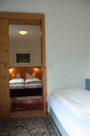 Imagen de la habitación del Hotel G&auml;stehaus Otto Huber. Foto 4