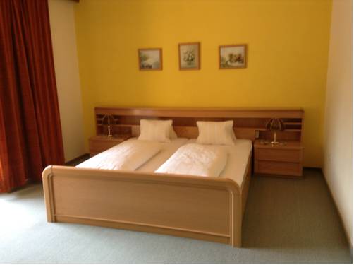 Imagen de la habitación del Hotel G&auml;stehaus Peteln-jerney. Foto 3
