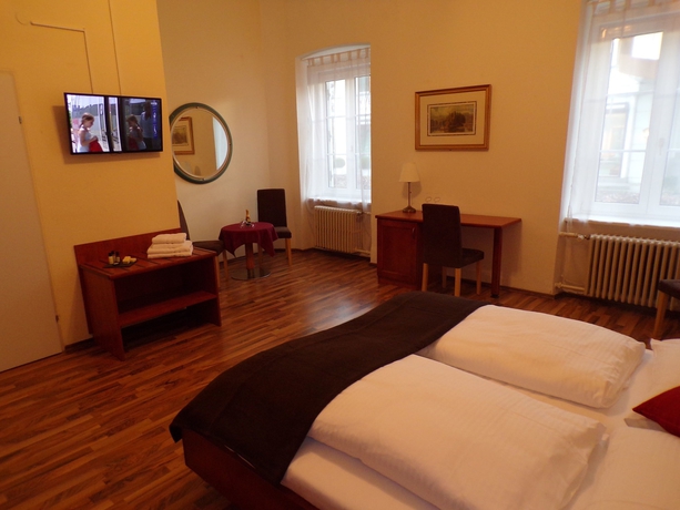 Imagen de la habitación del Hotel G&auml;stehaus Residenz Lapeiner. Foto 16