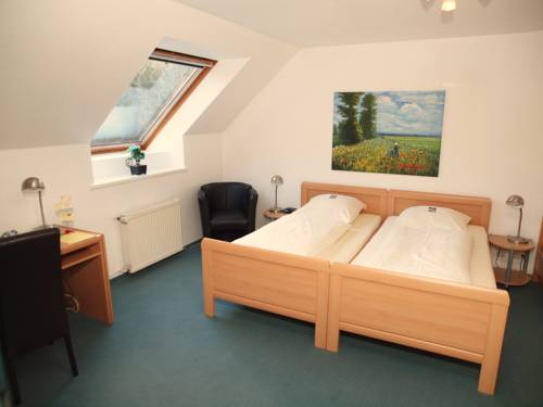 Imagen de la habitación del Hotel G&auml;stehaus Schlossgarten, Achim. Foto 12