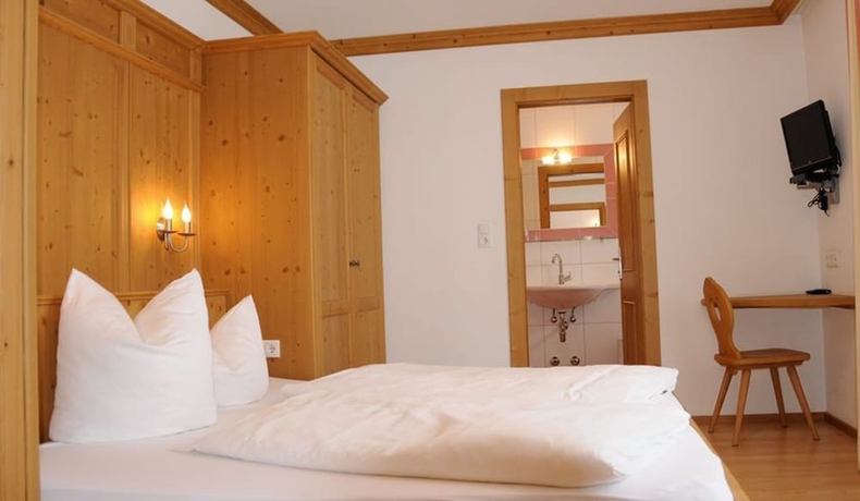 Imagen de la habitación del Hotel G&auml;stehaus Schneider. Foto 10