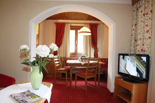 Imagen de la habitación del Hotel Gästehaus Schusser. Foto 10