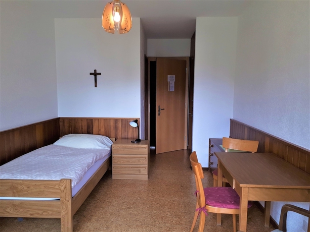 Imagen de la habitación del Hotel G&auml;stehaus St. Ursula. Foto 13
