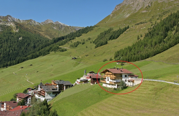 Imagen de los exteriores del Hotel G&auml;stehaus Windegg. Foto 8