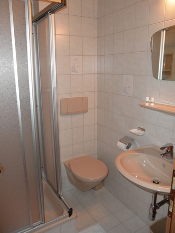 Imagen de la habitación del Hotel G&auml;stehaus Windegg. Foto 5