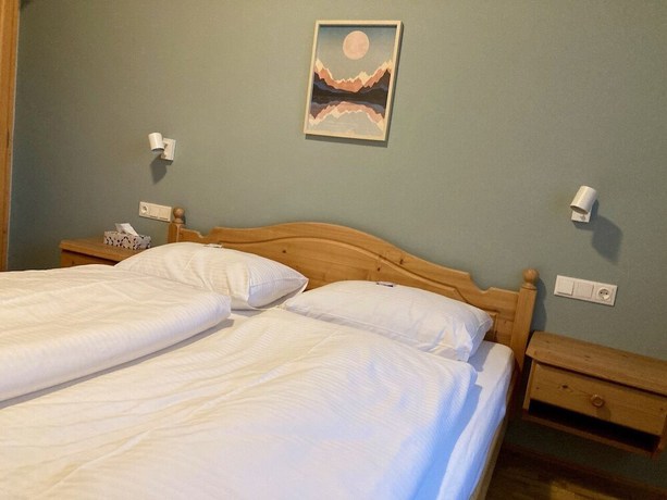 Imagen de la habitación del Hotel G&auml;stehaus Zoechbauer. Foto 10